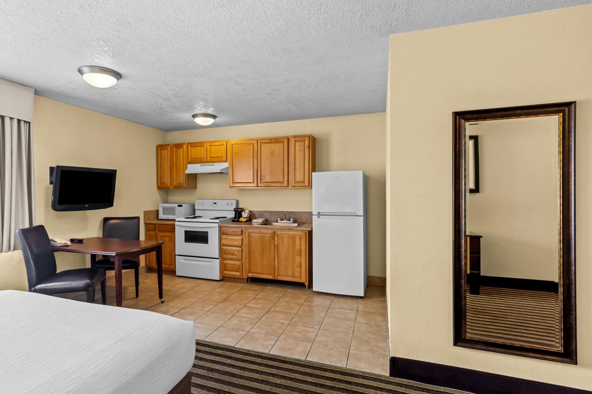 Quality Inn & Suites Vancouver - Hazel Dell Экстерьер фото