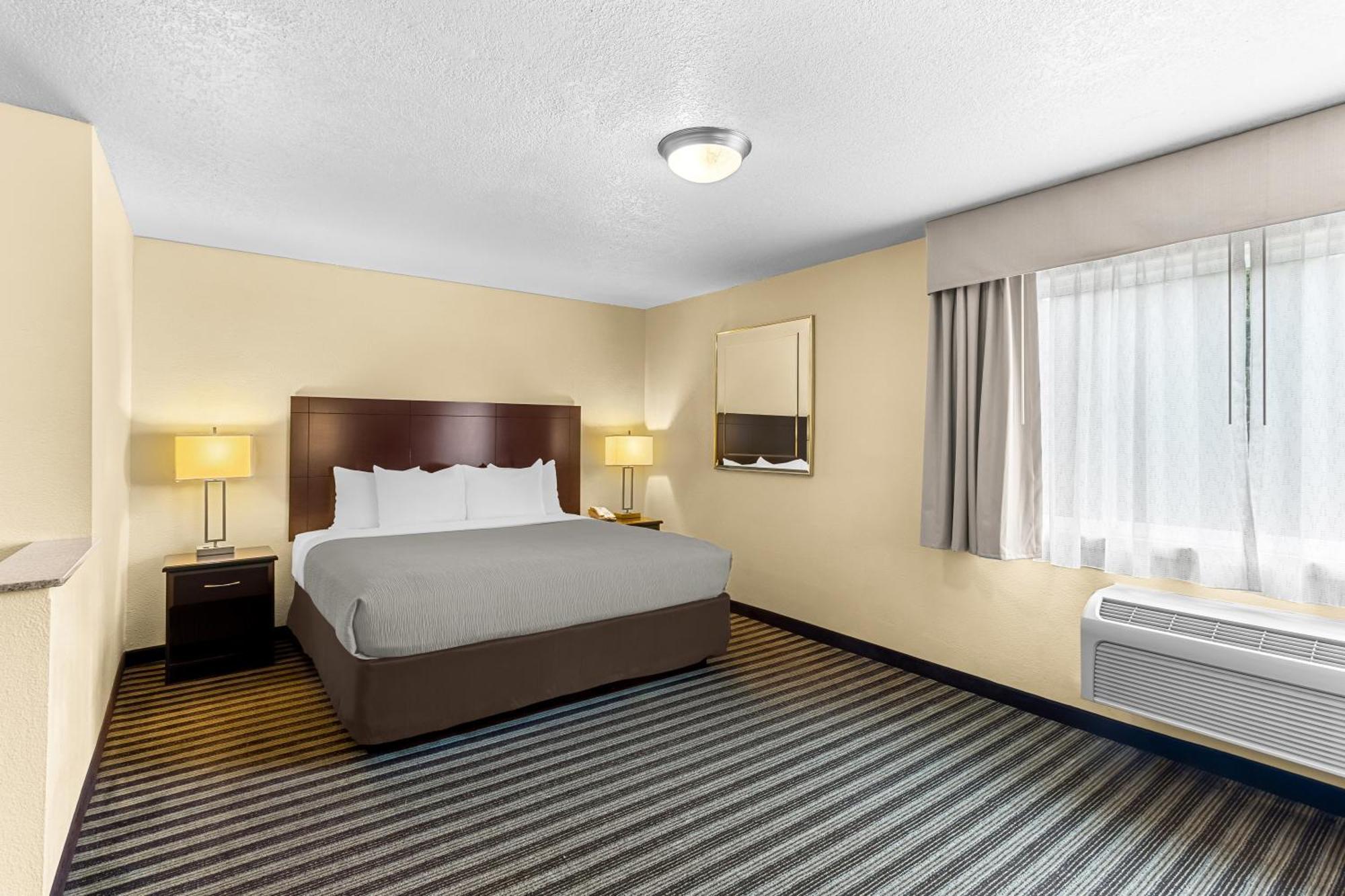 Quality Inn & Suites Vancouver - Hazel Dell Экстерьер фото